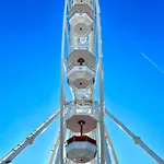 Artistic Apartment *